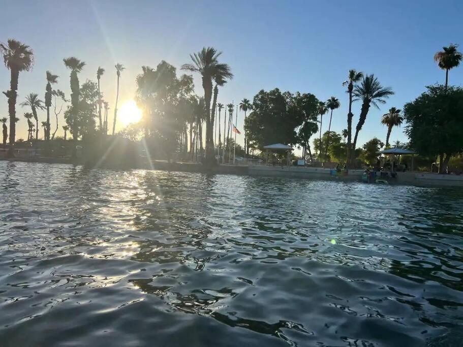 Pool King Lake Suite-Walk To Dt & Lake! Lake Havasu City Exteriér fotografie